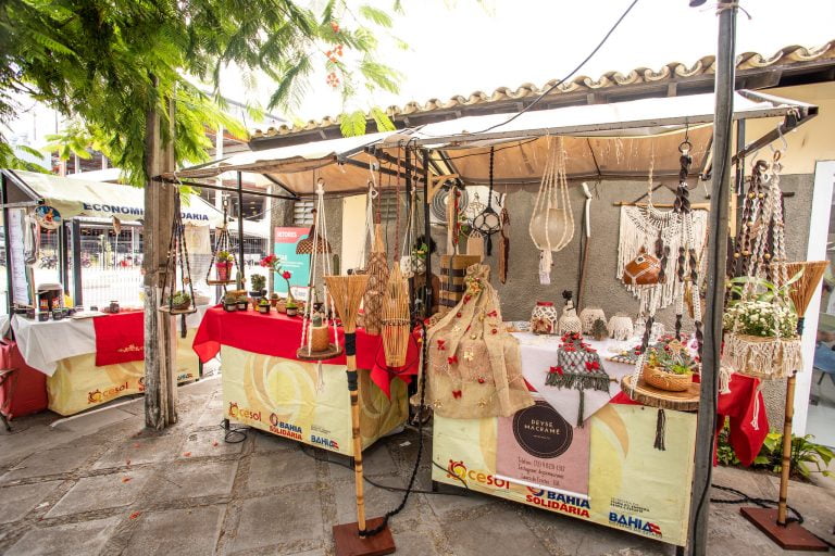 Trabalha com gastronomia? Cadastre-se como expositor(a) na Feira Pública da Economia Solidária de Lauro de Freitas – Edição Junina. Feira Pública de Economia Solidária