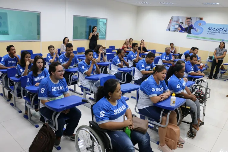 Curso inclusivo para operador de computador Senai Lauro de Freitas
