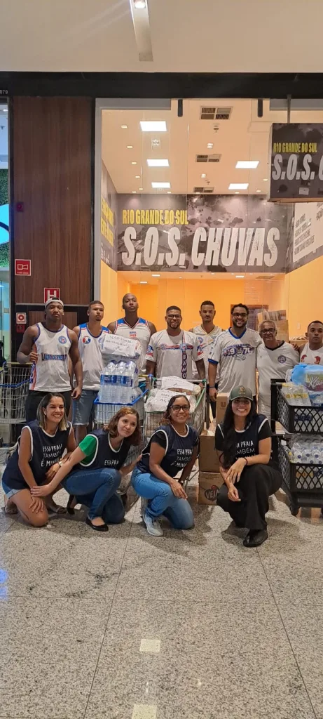 Doação da torcida do Bahia para o Rio Grande do Sul em Lauro de Freitas
