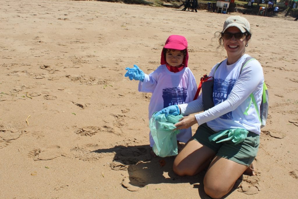 peza de Praia em Buraquinho 3 anos
