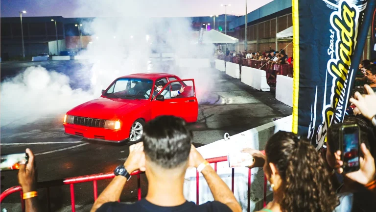 Automobilismo: carros raros e adrenalina na Bahia. Automobilismo na Bahia