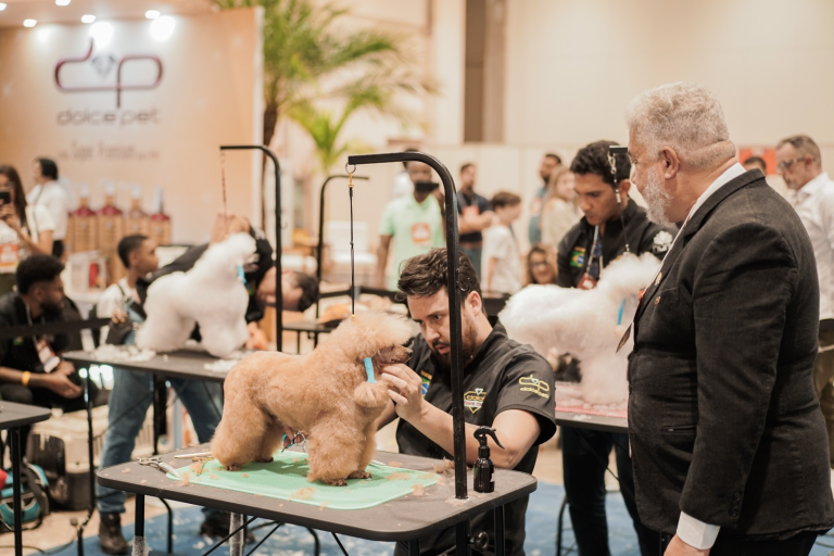 Expo Mundo Pet chega à 2ª edição no Parque Shopping Bahia com cursos do Sebrae e simpósio científico. Expo Mundo Pet Parque Shopping Bahia 2026